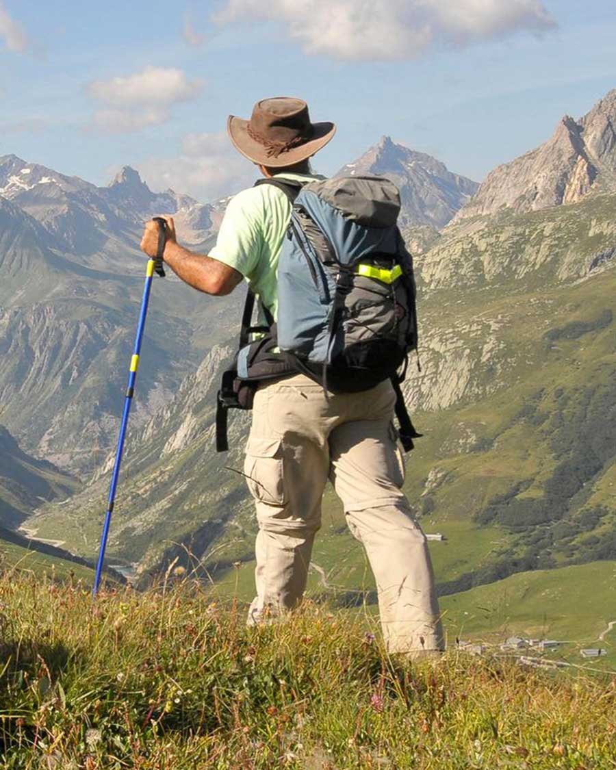 trekking